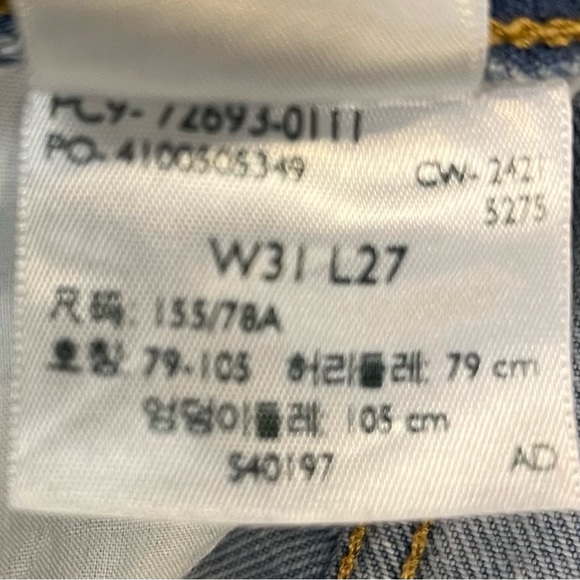 LEVI’S Ribcage Straight Ankle Light Wash Blue Jeans, Like New, Size 31 x 27 - Picture 4 of 5